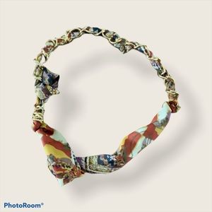 Hair tie